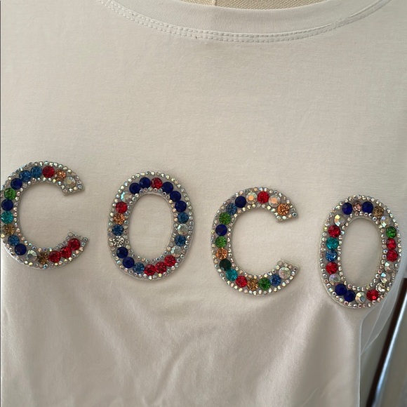 in 2 you Tops - White T-Shirt Colorful Beaded 'COCO' NWOT Boutique Fashion top Small inspired